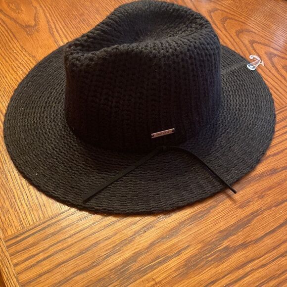 NWT Nine West black hat with adjustable fit band - Picture 2 of 8